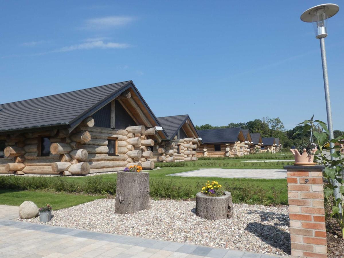 Naturstammhaus Tollensesee Gross Nemerow Bagian luar foto