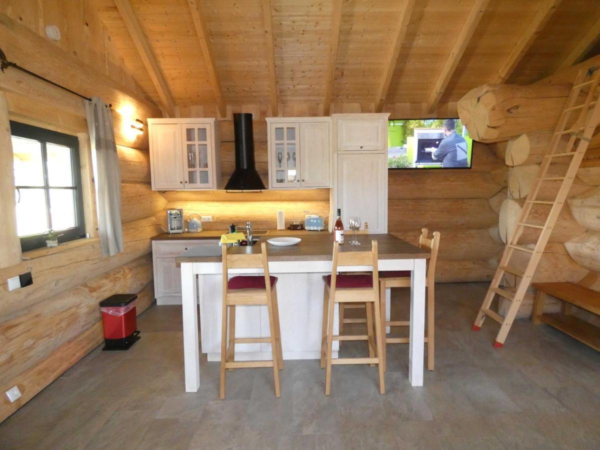 Naturstammhaus Tollensesee Gross Nemerow Bagian luar foto
