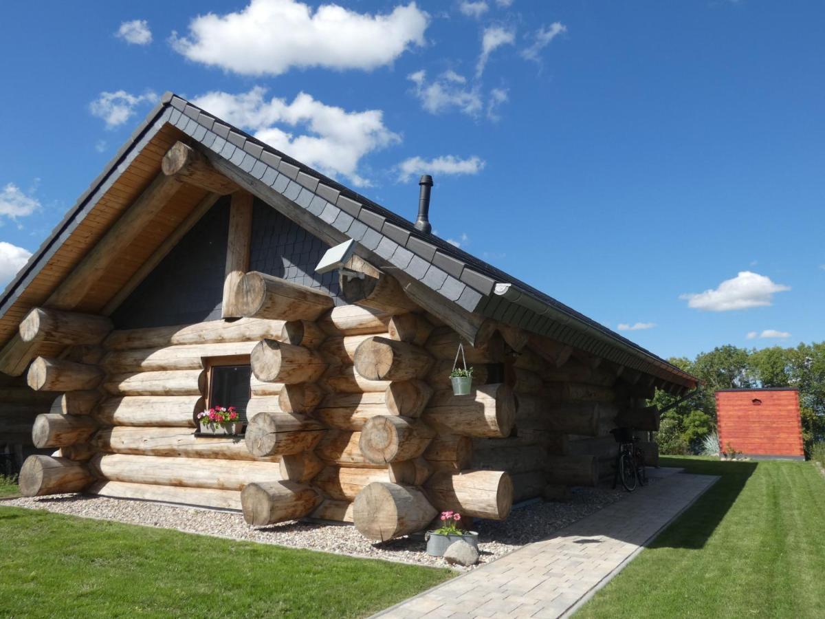 Naturstammhaus Tollensesee Gross Nemerow Bagian luar foto