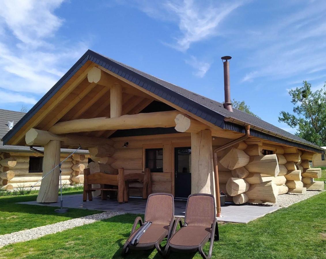 Naturstammhaus Tollensesee Gross Nemerow Bagian luar foto